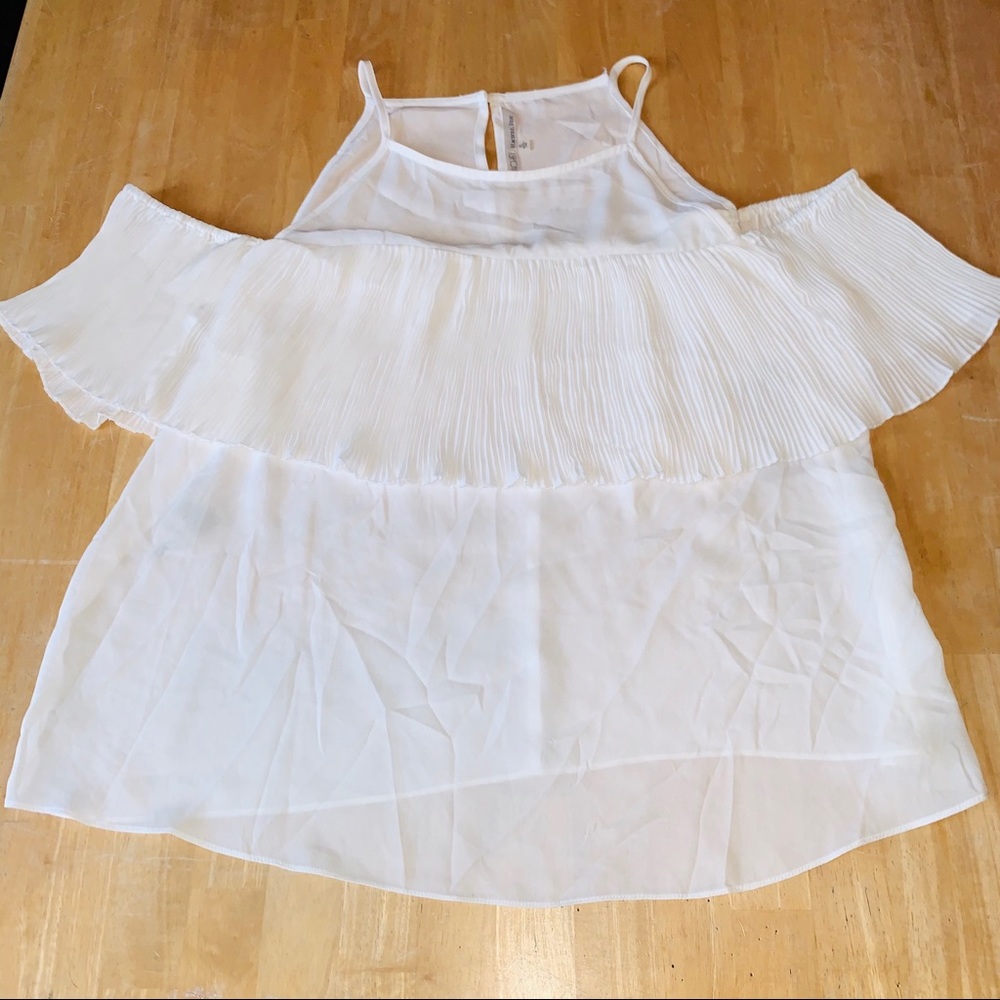 Rachael Roy White Pleated Cold Shoulder Tank